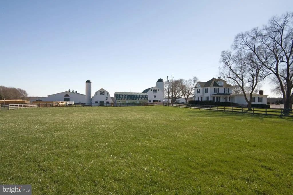 Property from 11605 PARKGATE DRIVE - KW - Nokesville, Virginia, 20181