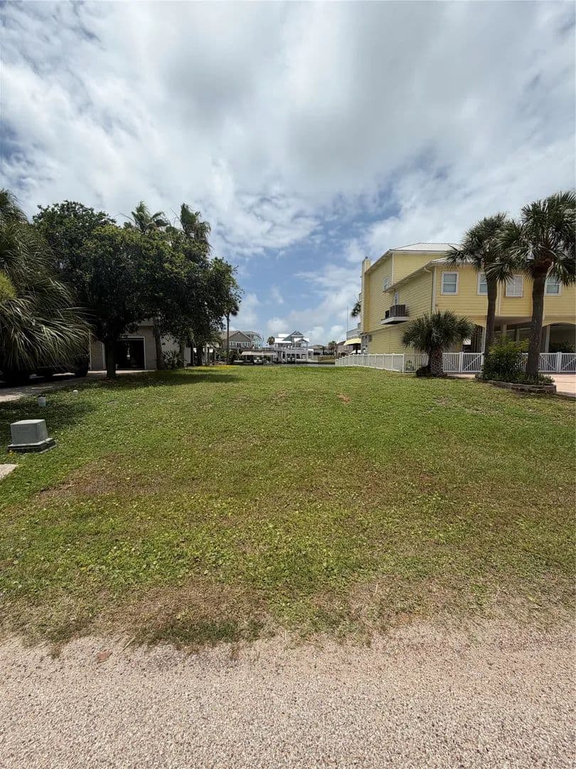0.12 Acres of Land for Sale in Galveston, Texas - Galveston, Texas, 77554