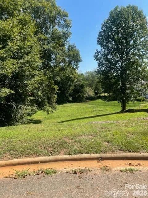 0.65 Acres of Land for Sale in Gastonia, North Carolina - Gastonia, North Carolina, 28054