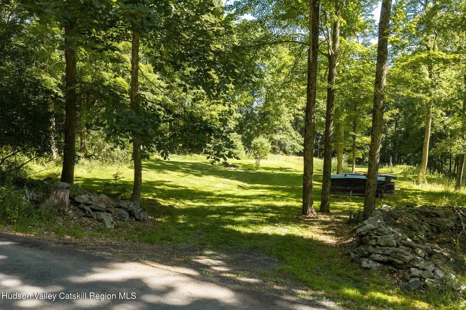 3.34 Acres of Land for Sale in Stone Ridge, NY - Stone Ridge, New York, 12484