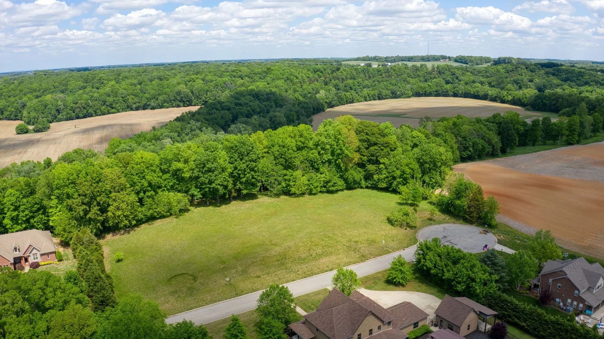 Property from 24 Port Royal Estate - KW - Adams, Tennessee, 37010
