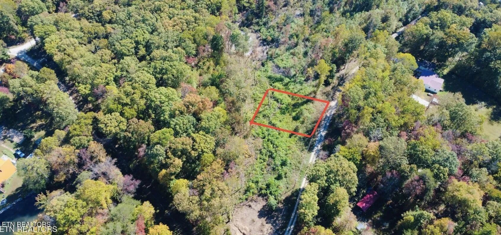 0.3 Acres of Land for Sale in Crossville, Tennessee - Crossville, Tennessee, 38572