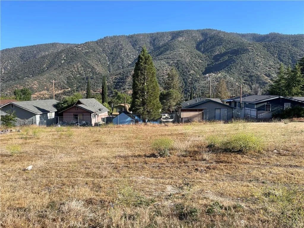 0.33 Acres of Land for Sale in Frazier Park, California - Frazier Park, California, 93225