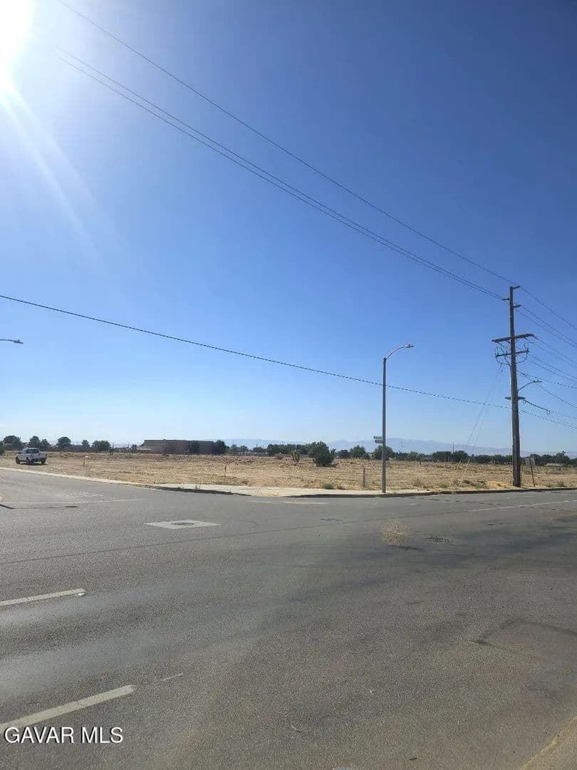 3.84 Acres of Land for Sale in Lancaster, California - Lancaster, California, 93536