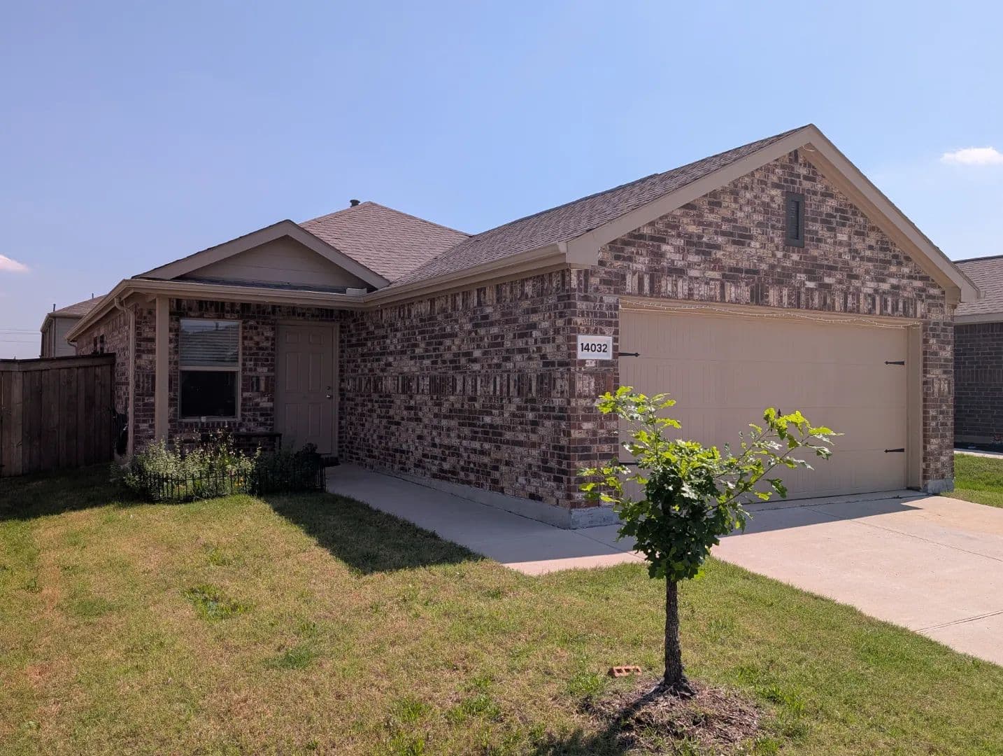 Beautiful Home in Established Neighborhood! - Pilot Point, Texas, 76258