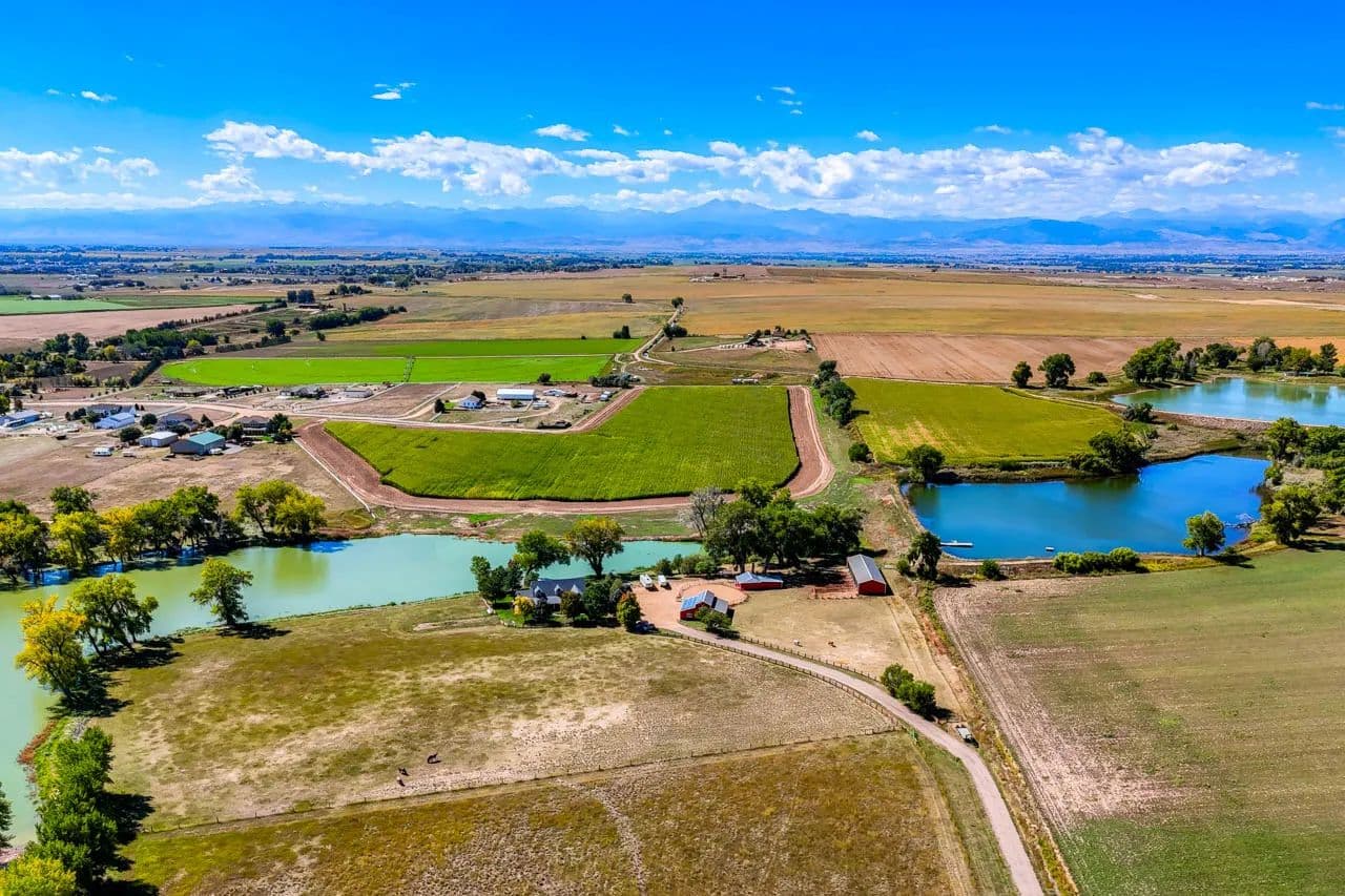 35 Acres with Two Homes & 8 Acre Lake - land for sale