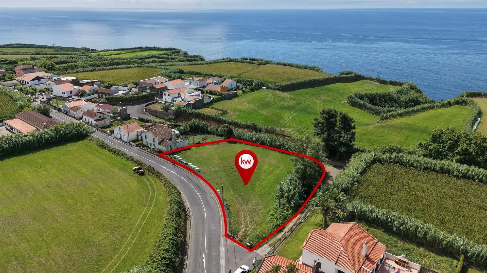 2775 Acres of Land for Sale in Candelária, Ponta Delgada - land for sale