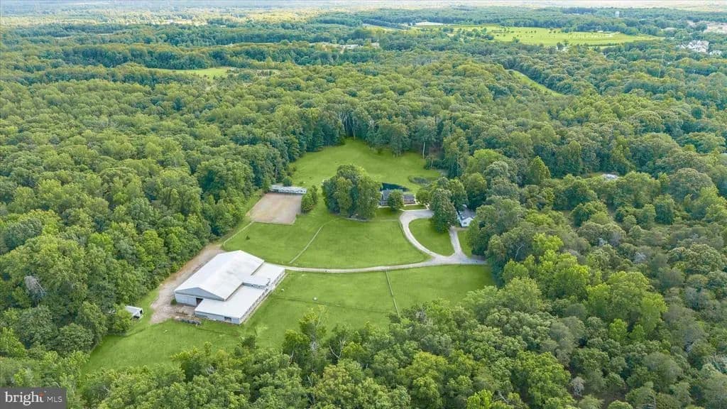 10 Acres of Land for Sale in UPPER MARLBORO, MD - Upper Marlboro, Maryland, 20772