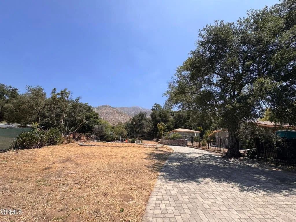 0.45 Acres of Land for Sale in Altadena, CA - Altadena, California, 91001