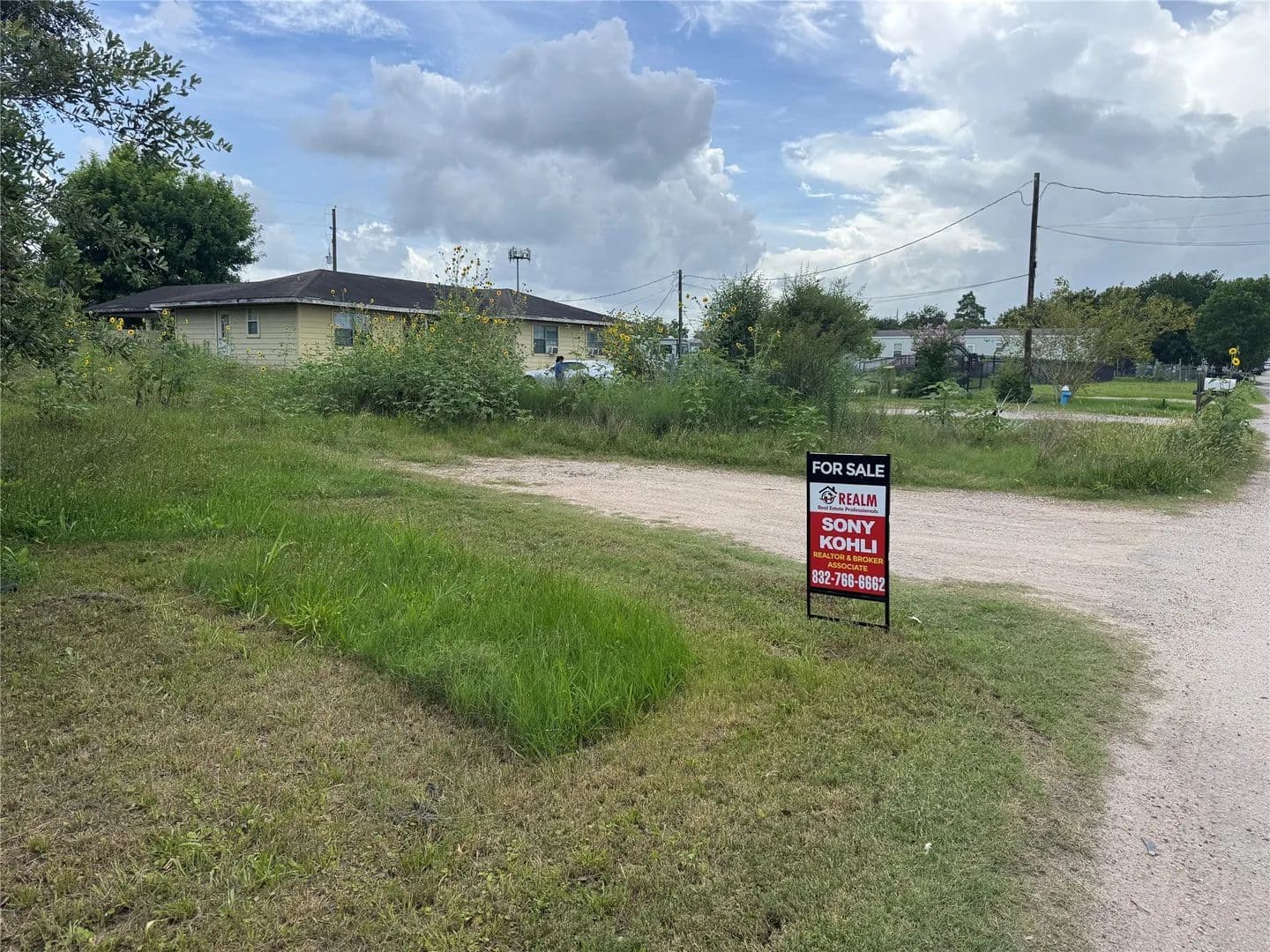 0.26 Acres of Land for Sale in Sugar Land, Texas - Sugar Land, Texas, 77498