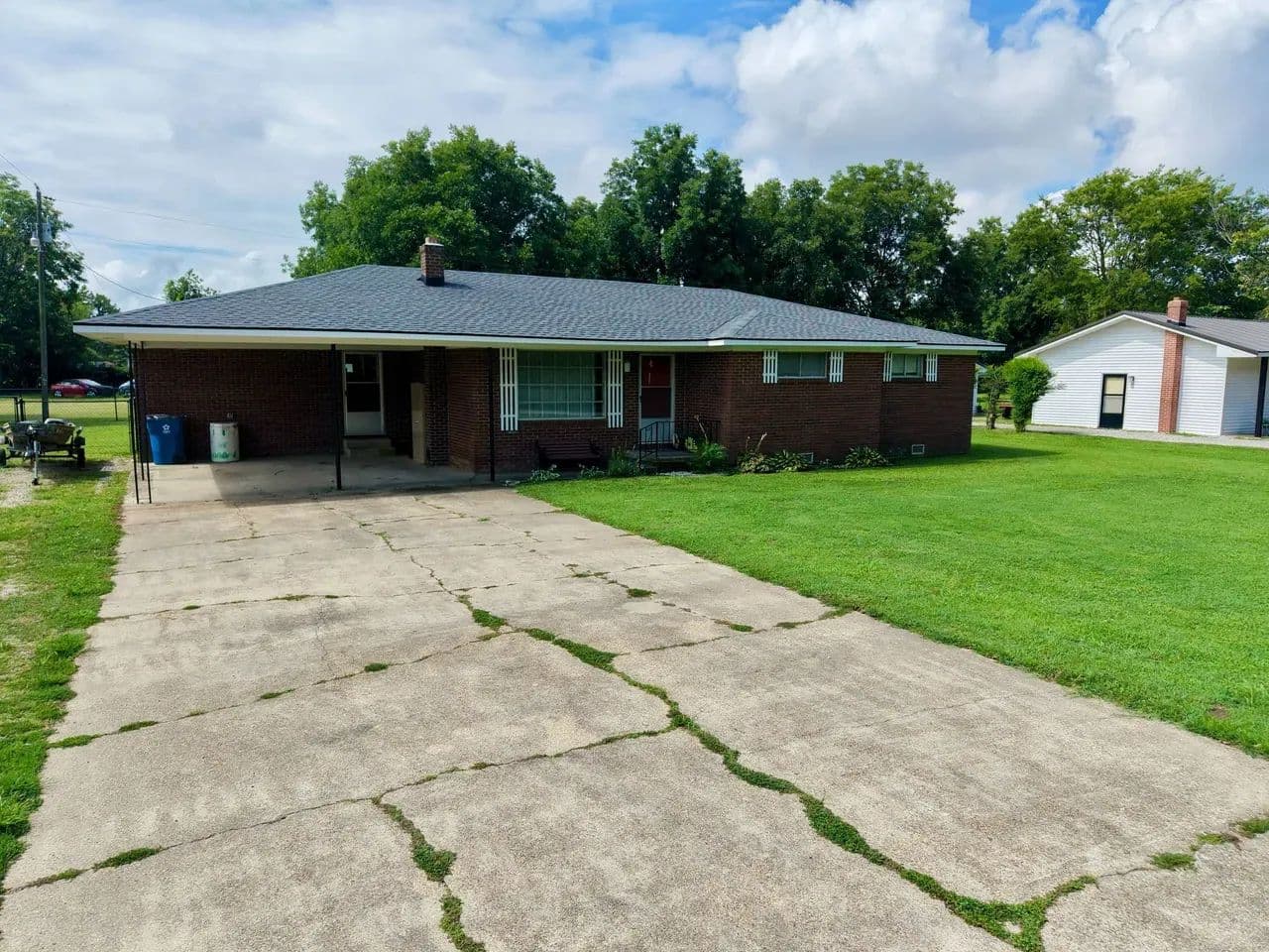 3-Bedroom Home on 1±AC in Malden, MO - Malden, Missouri, 63863