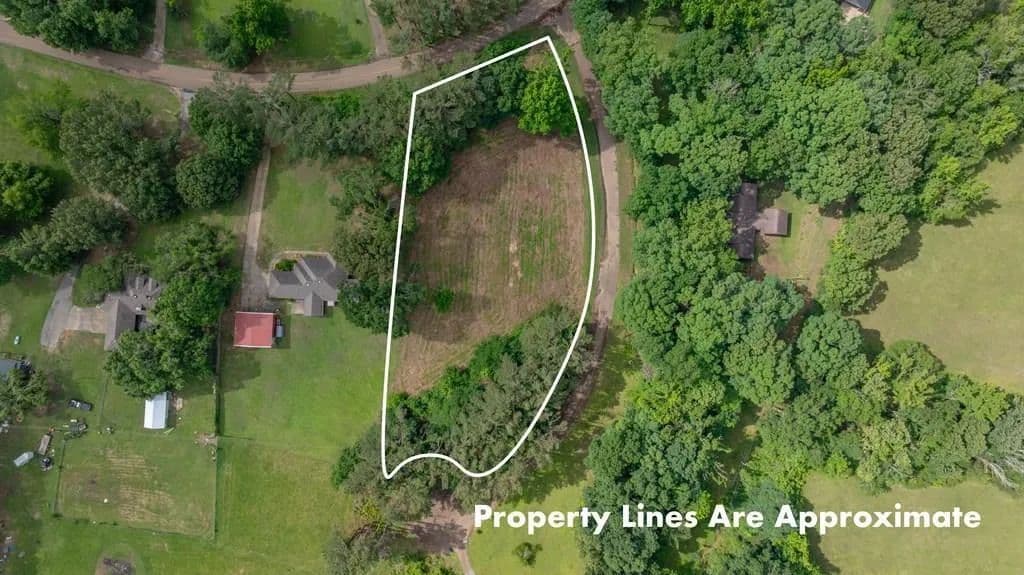 Property from TBD Lot 23 Hunters Trace Pkwy - KW - Batesville, Mississippi, 38606