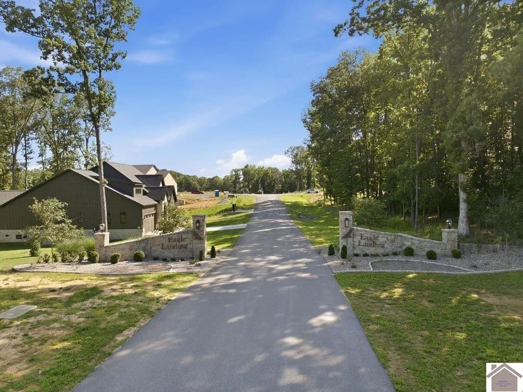 Property from 766 Eagle Point Dr - KW - Grand Rivers, Kentucky, 42045