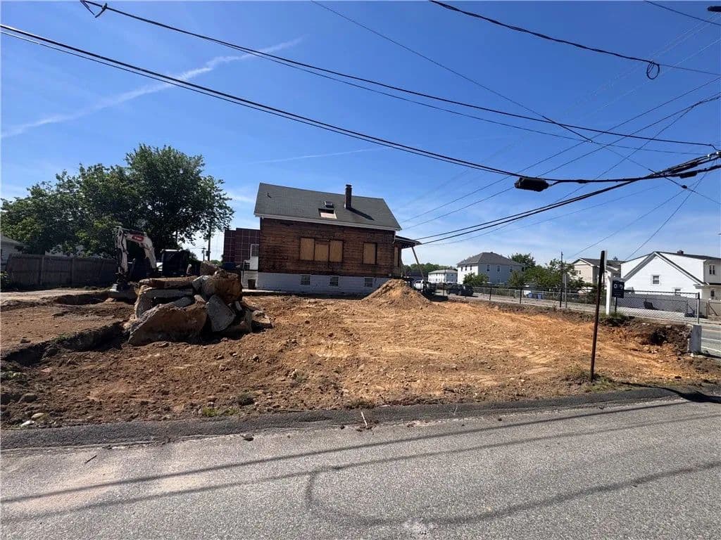 0.15 Acres of Land for Sale in Cranston, Rhode Island - Cranston, Rhode Island, 02920