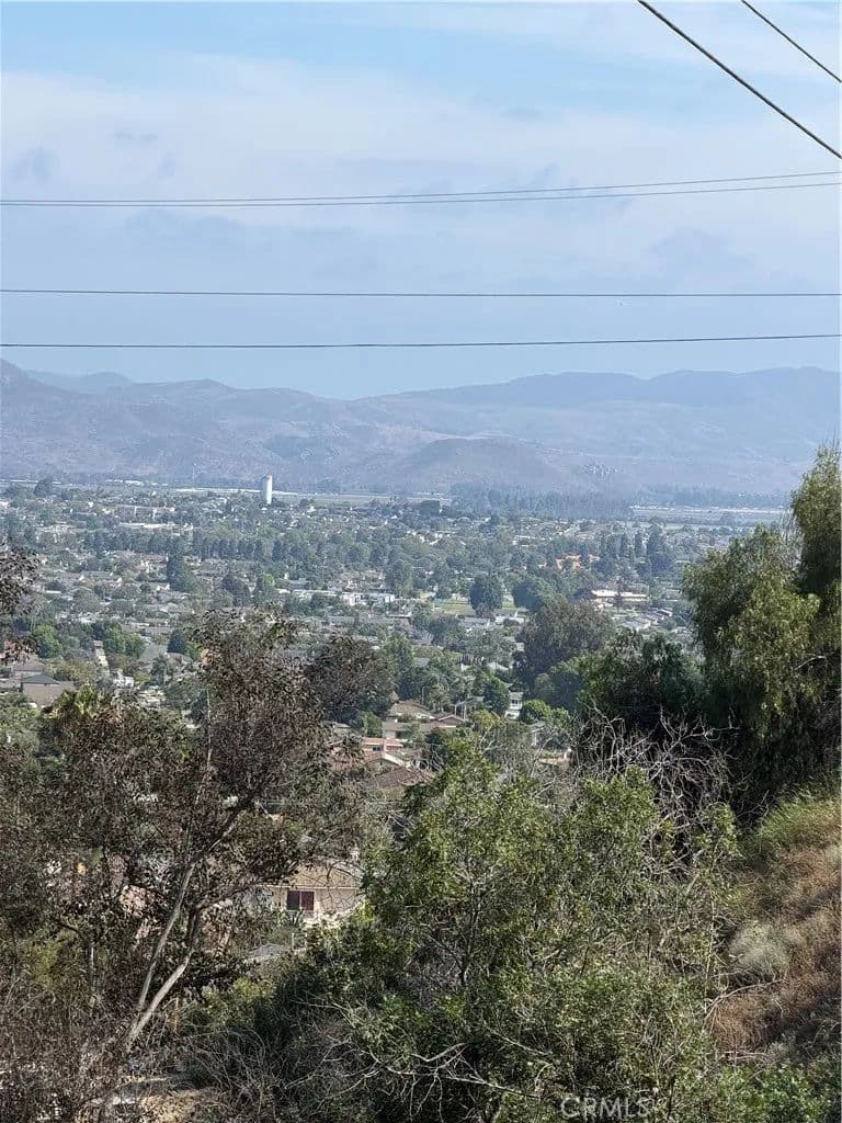 2.78 Acres of Land for Sale in Camarillo, California - Camarillo, California, 93010