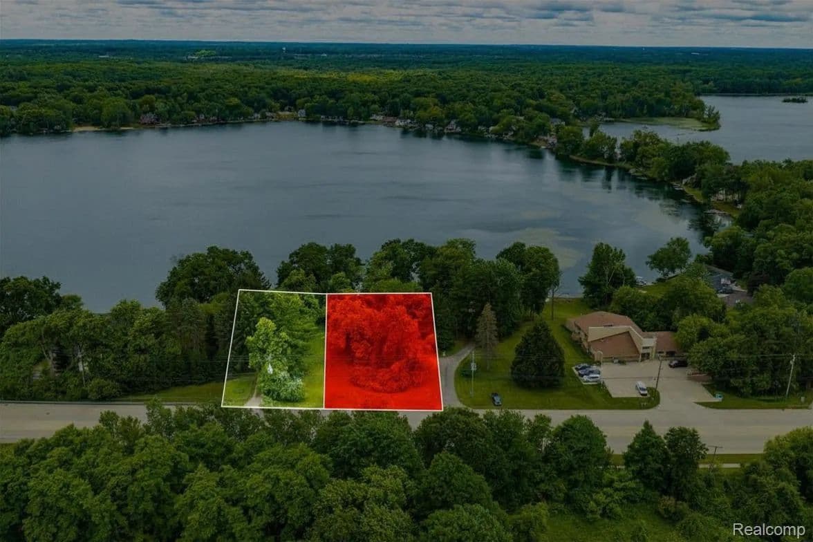 0.7 Acres of Land for Sale in Green Oak Township, MI - Michigan, 48116
