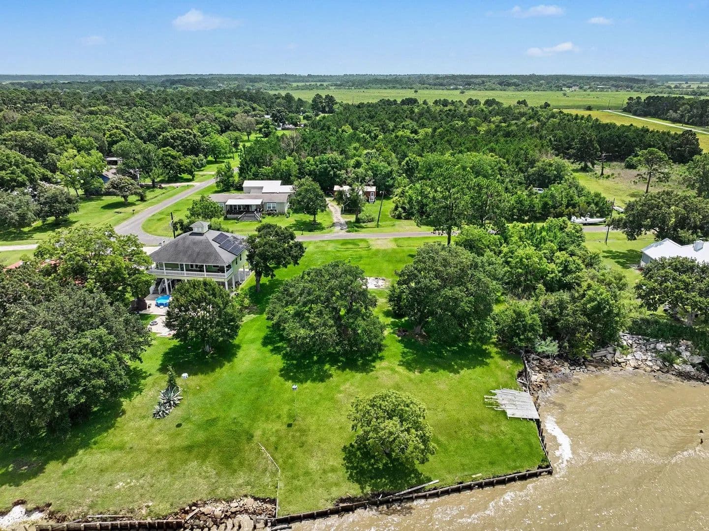 Vacant Land in Anahuac - land for sale