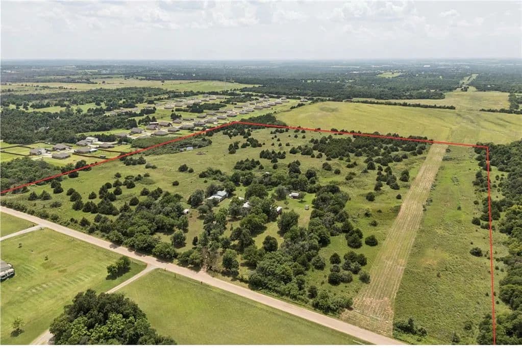 40 Acres of Land for Sale in Guthrie, OK - Guthrie, Oklahoma, 73044
