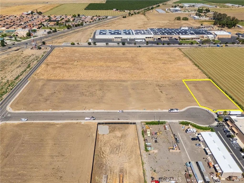 0.75 Acres of Land for Sale in Los Banos, CA - Los Banos, California, 93635