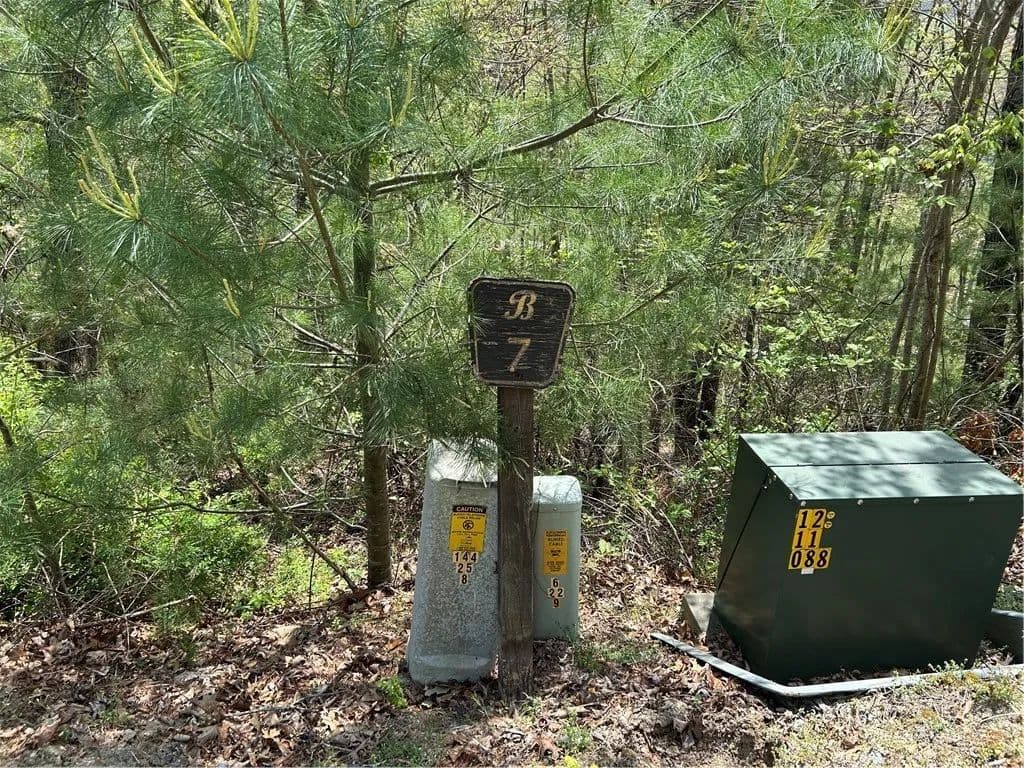 1.54 Acres of Land for Sale in West Jefferson, NC - West Jefferson, North Carolina, 28640