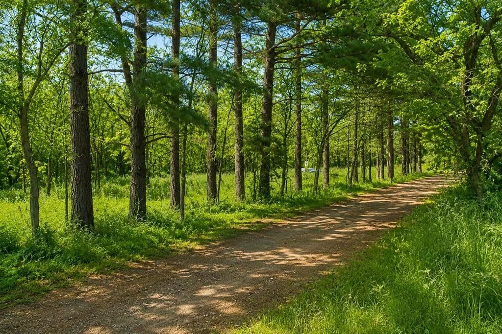 9.87 Acres of Land for Sale in Ardmore, OK - Ardmore, Oklahoma, 73401