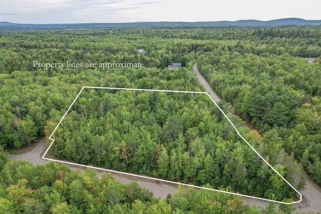 Land -Single Family Acreage in Ellsworth - Ellsworth, Maine, 04605