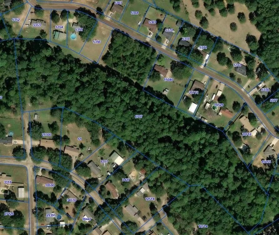 10.71 Acres of Land for Sale in Longview, Texas - Longview, Texas, 75603