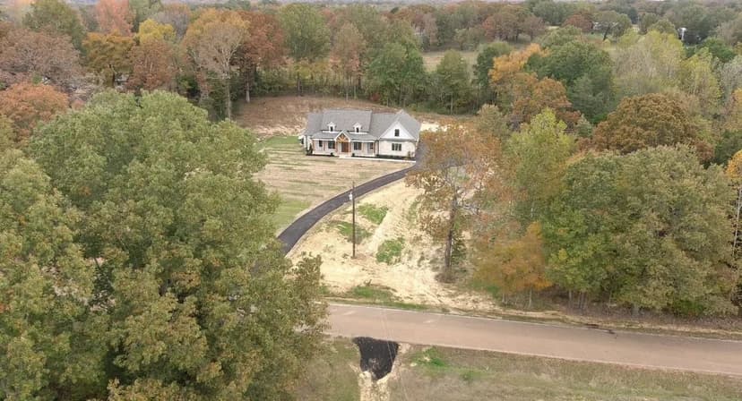 New Construction on 1.92 Acres in Desoto County, MS
