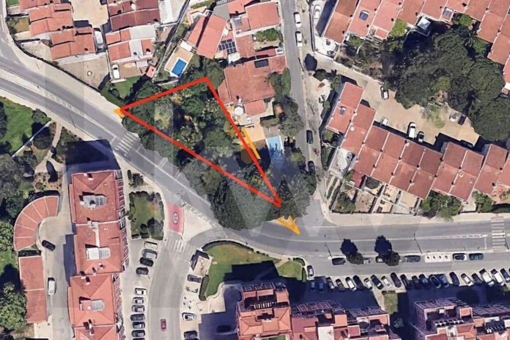 653.7 Acres of Land for Sale in Carcavelos e Parede, Cascais - land for sale