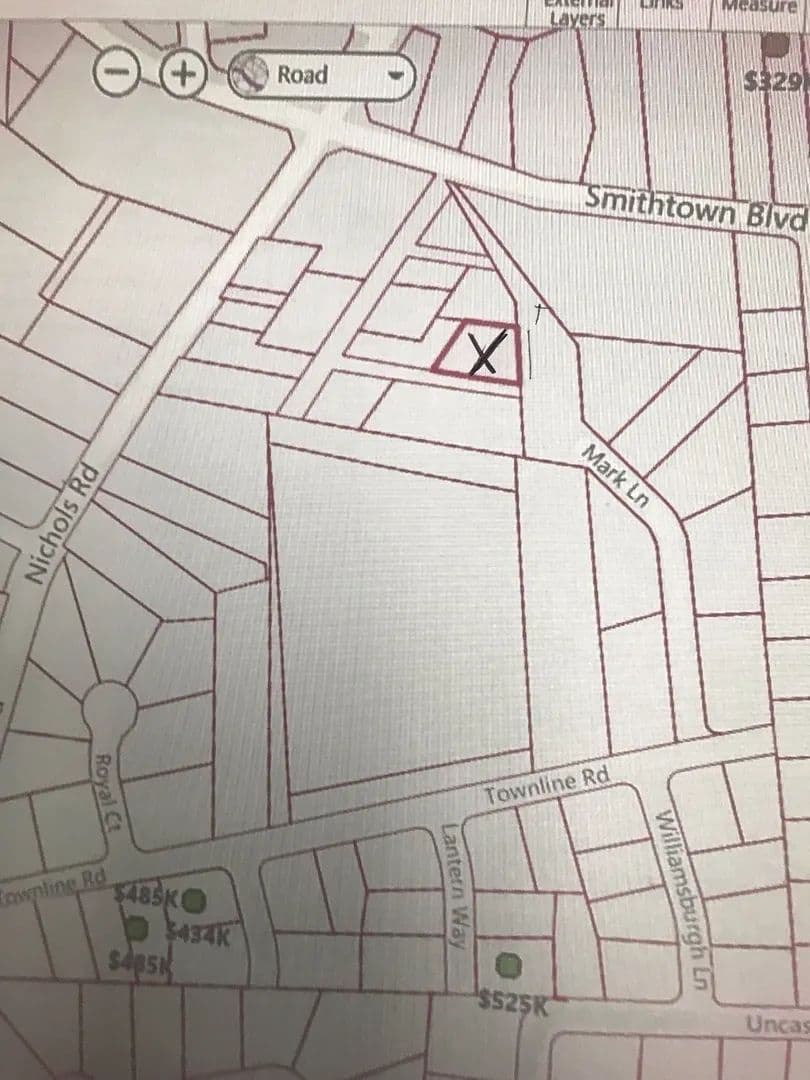 Land -Single Family Acreage in Smithtown - Smithtown, New York, 11787