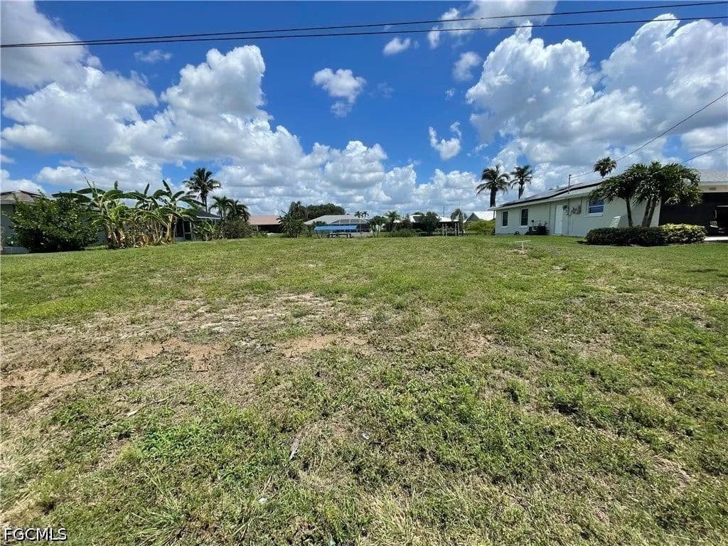 Lots & Land-Other in Cape Coral - Cape Coral, Florida, 33990