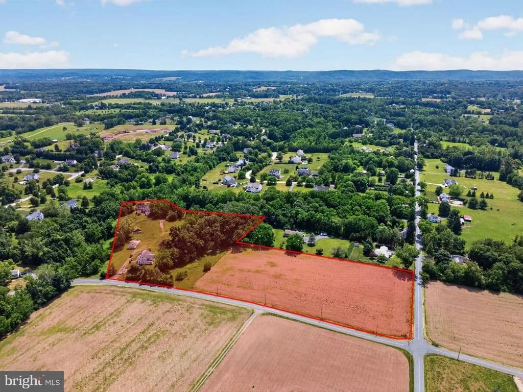 9.8 Acres of Land for Sale in Spring City, Pennsylvania - Spring City, Pennsylvania, 19475