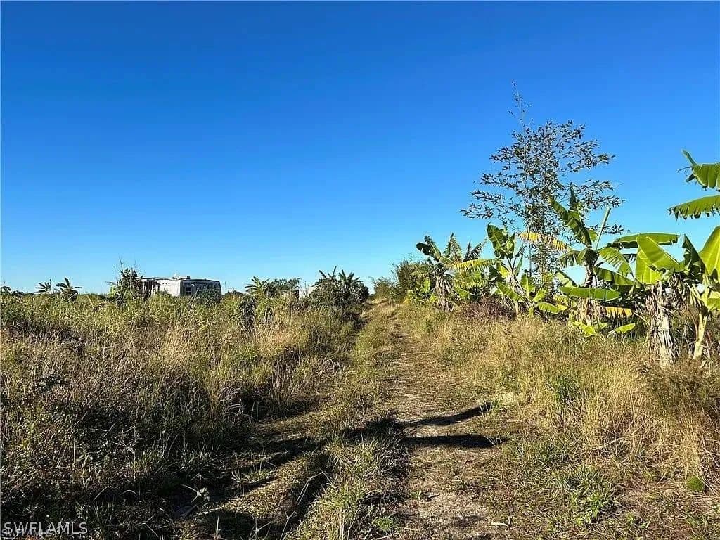 Property from 4276 2ND RD N - KW - Labelle, Florida, 33935