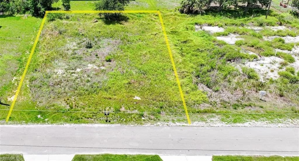 Property from 4713/4715 27th ST SW - KW - Lehigh Acres, Florida, 33973