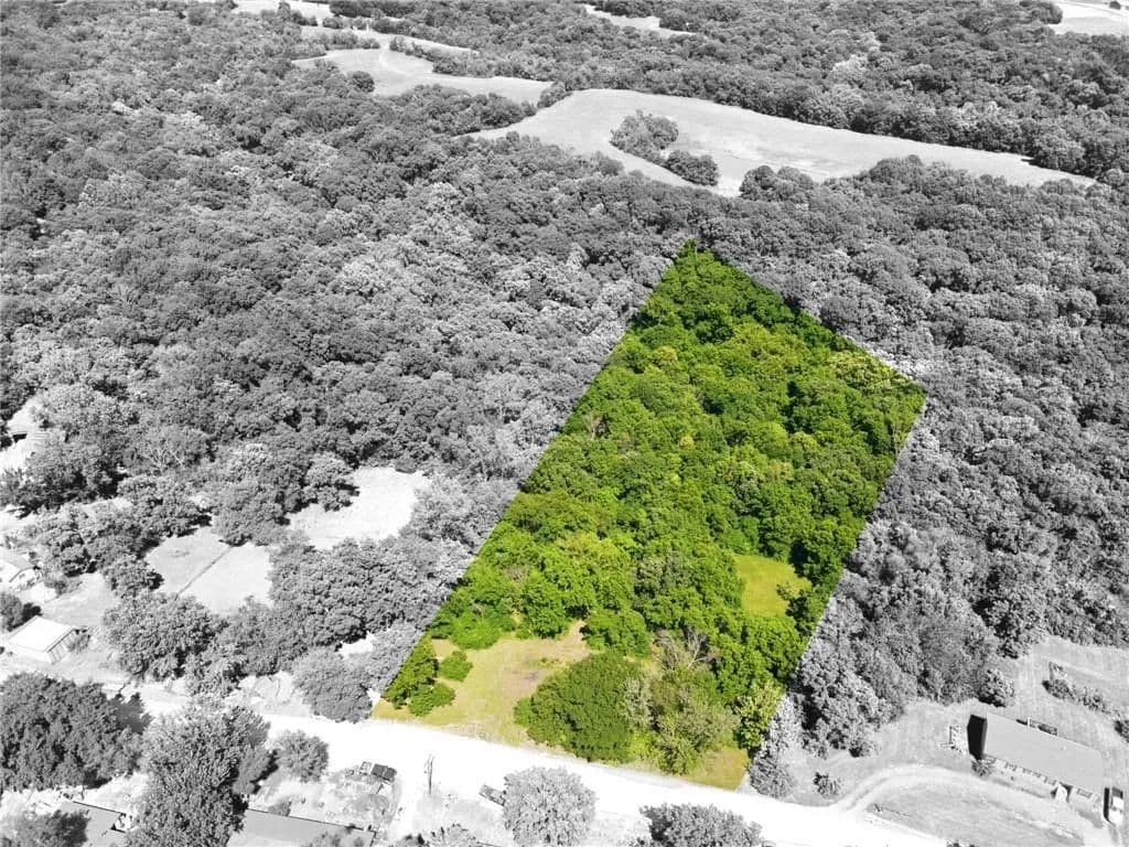 2.82 Acres of Land for Sale in Excelsior Springs, MO - Excelsior Springs, Missouri, 64024