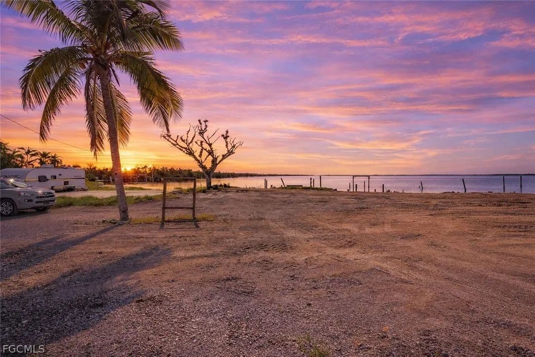 Vacant Land in Matlacha - land for sale