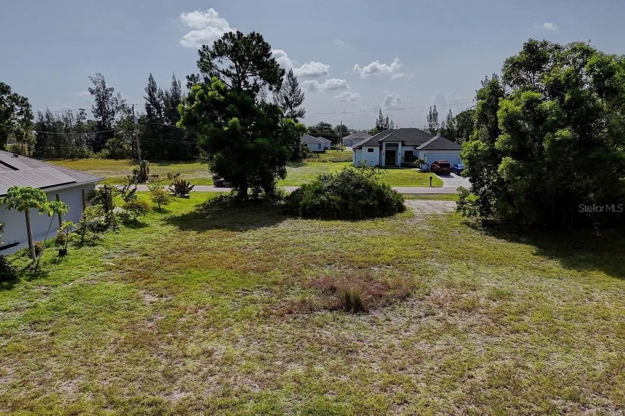 0.23 Acres of Land for Sale in CAPE CORAL, FL - Cape Coral, Florida, 33909