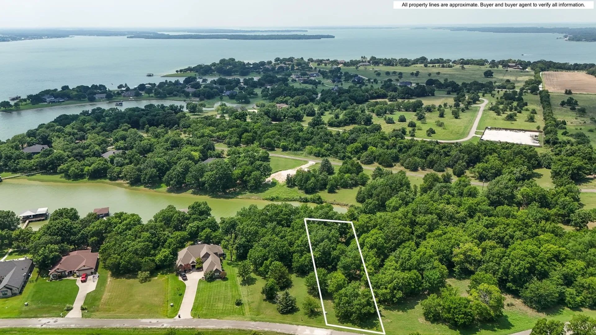 0.79 Acres of Land for Sale in Kerens, TX - Kerens, Texas, 75144