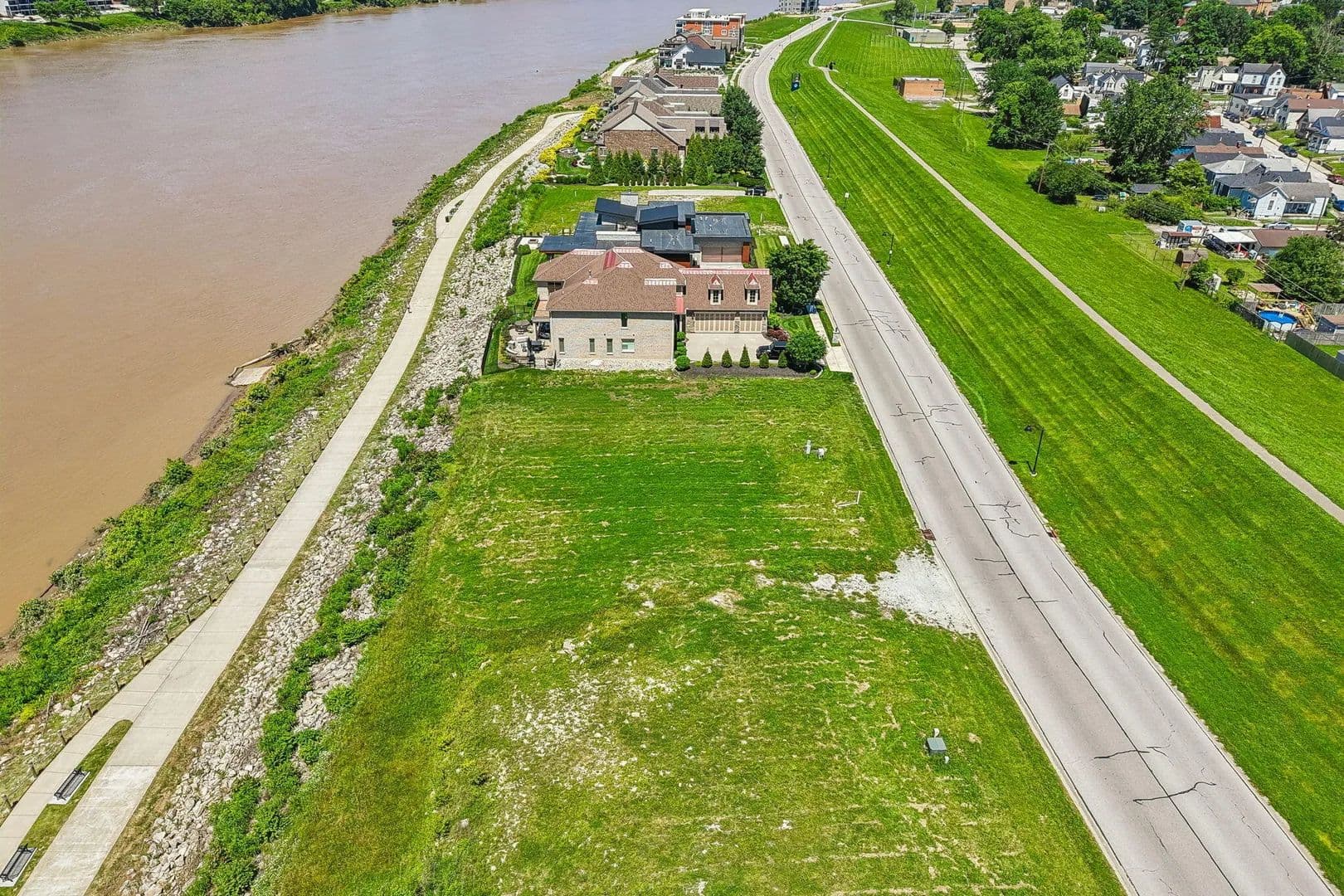 Property from 421 Manhattan Boulevard - KW - Dayton, Kentucky, 41074