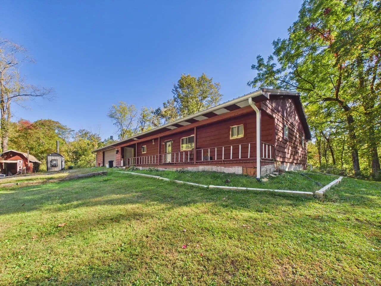 3 Bed/2 Bath Home on 8 Acres Near Rockville, IN - Rockville, Indiana, 47872