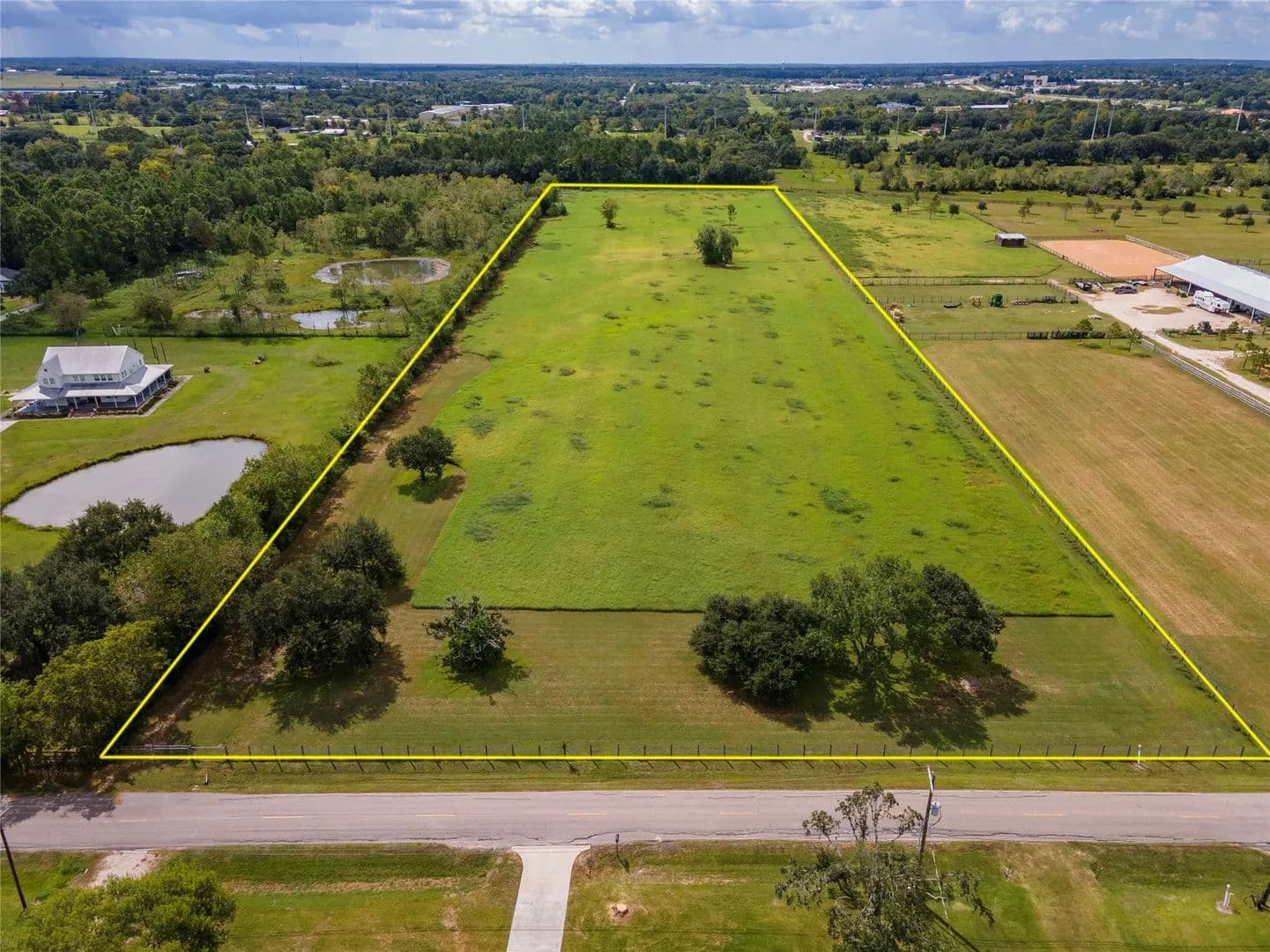 10 Acres of Land for Sale in Alvin, Texas - Alvin, Texas, 77511