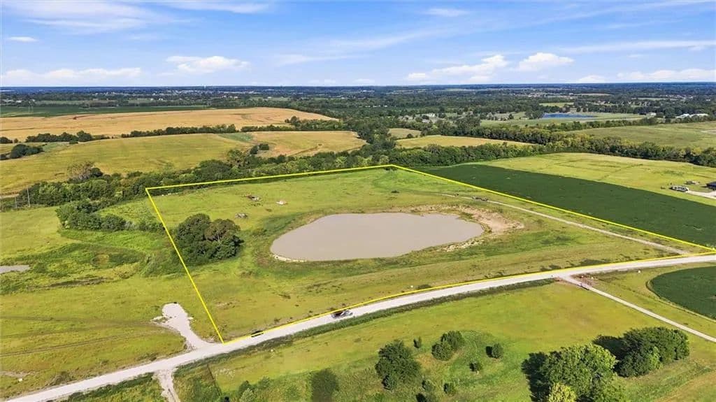 20.75 Acres of Land for Sale in Pleasant Hill, MO - Pleasant Hill, Missouri, 64080
