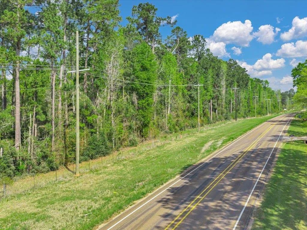 3.17 Acres of Land for Sale in Lufkin, Texas - Lufkin, Texas, 75904