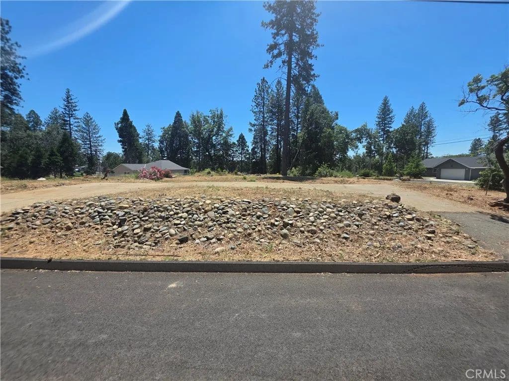 0.24 Acres of Land for Sale in Magalia, California - Magalia, California, 95954