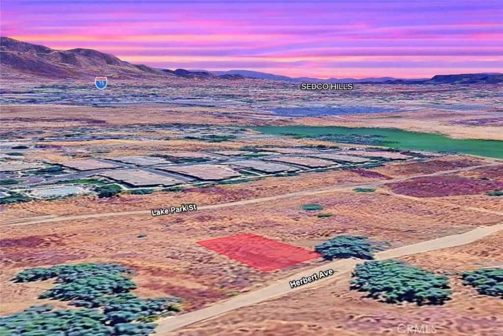 0.1 Acres of Land for Sale in Lake Elsinore, California - Lake Elsinore, California, 92530