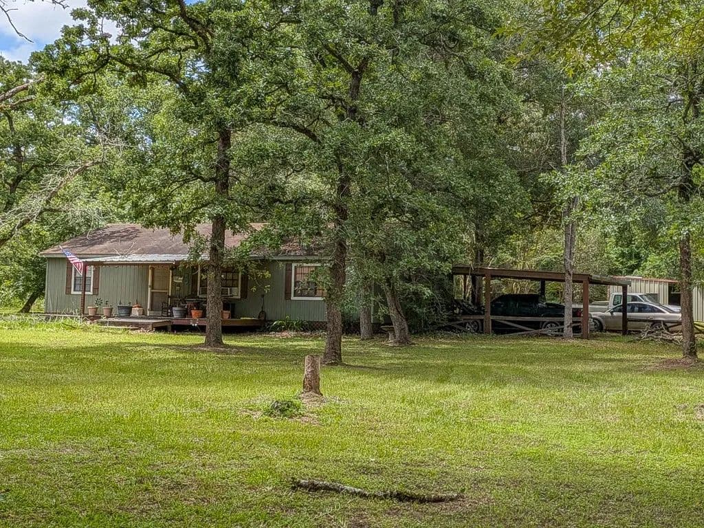 2.3 Acres of Land for Sale in Navasota, TX - Navasota, Texas, 77868