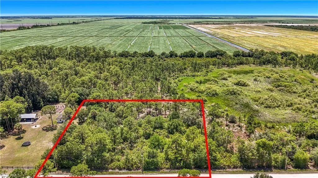 2.5 Acres of Land for Sale in Clewiston, Florida - Clewiston, Florida, 33440