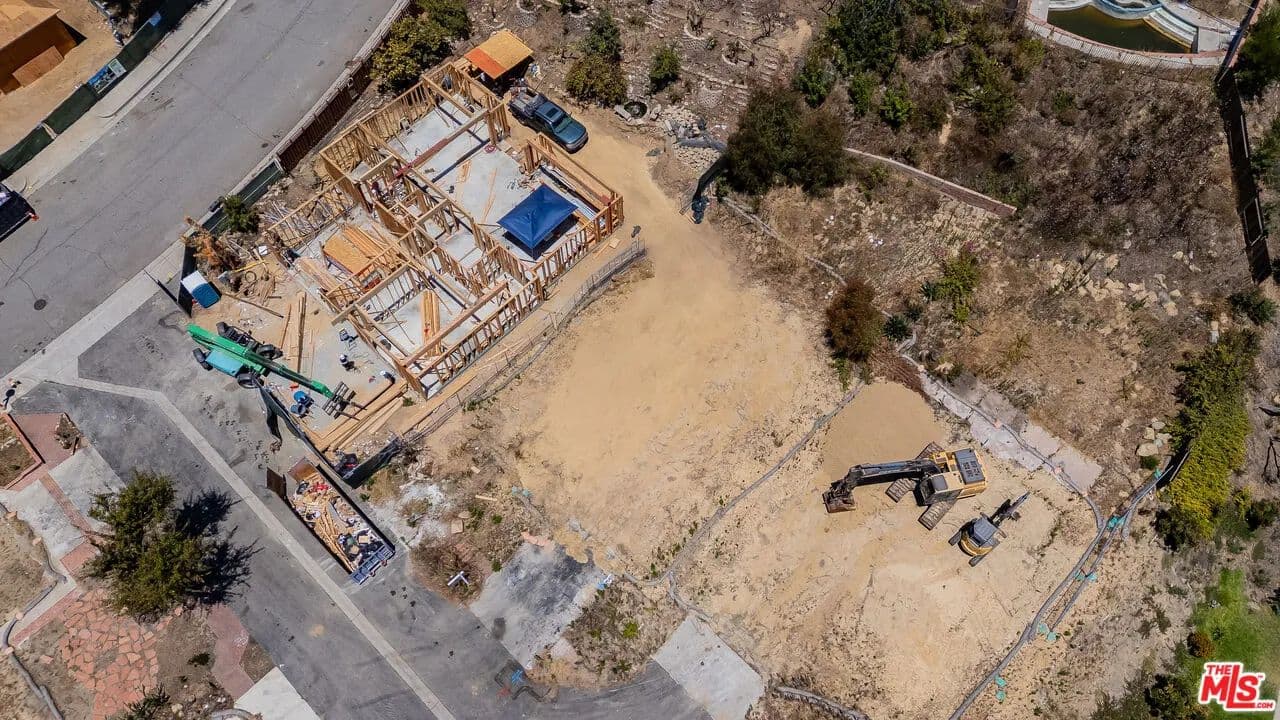 0.2 Acres of Land for Sale in Pacific Palisades, CA - Pacific Palisades, California, 90272