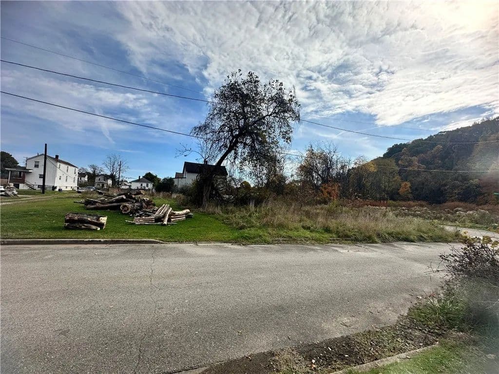 Property from 112 17th Street - KW - Jeannette, Pennsylvania, 15644
