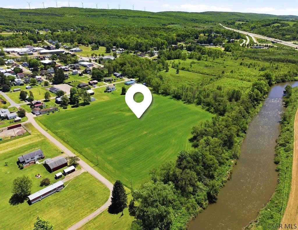 7.7 Acres of Land for Sale in Meyersdale, Pennsylvania - Meyersdale, Pennsylvania, 15552
